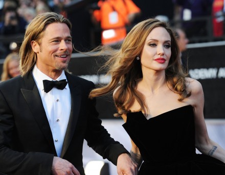 Angelina Jolie e Brad Pitt in guerra per il vino